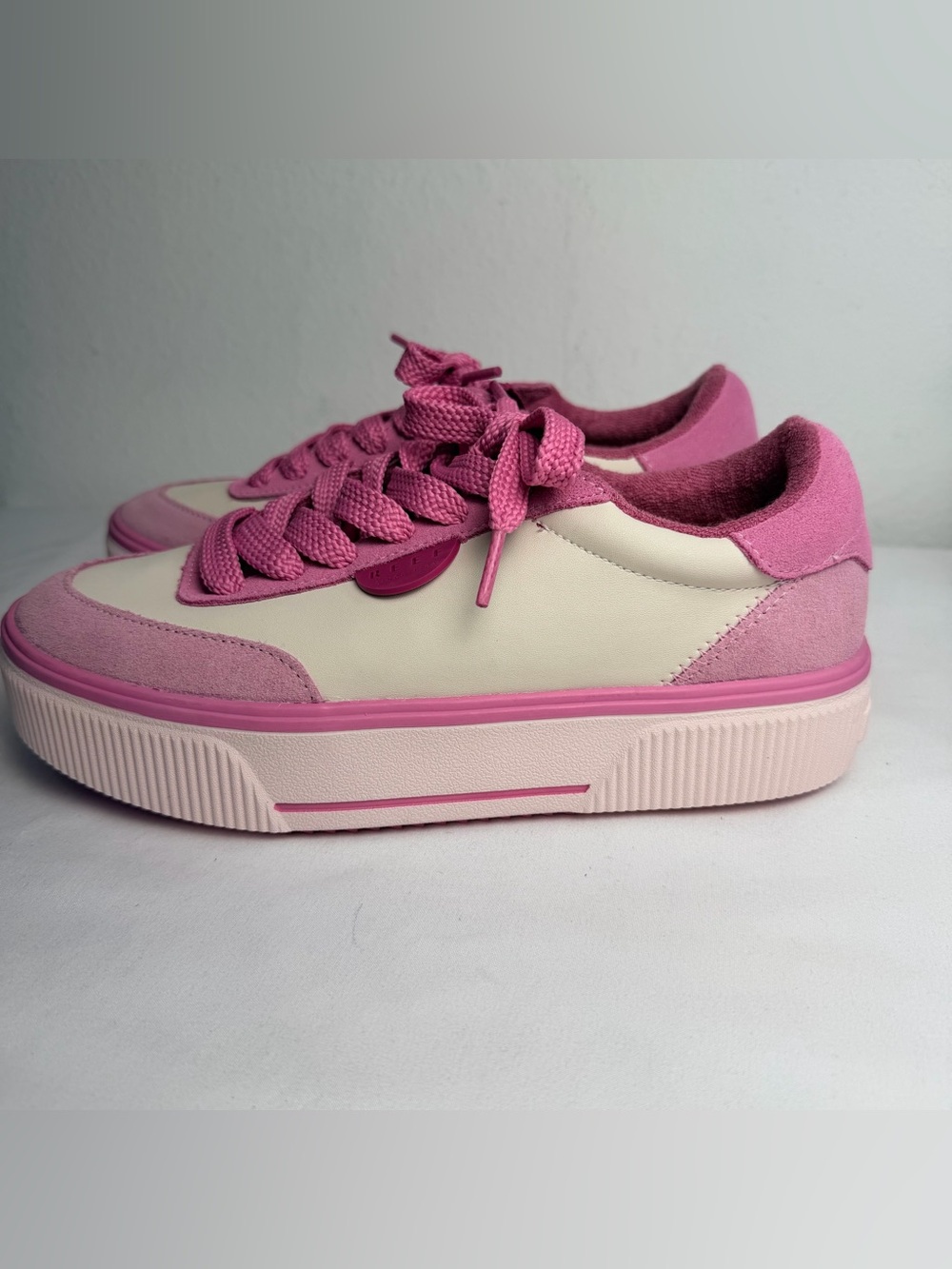 Reef Women's Pink and Cream Platform Casual Sneaker - Picture 5 of 10